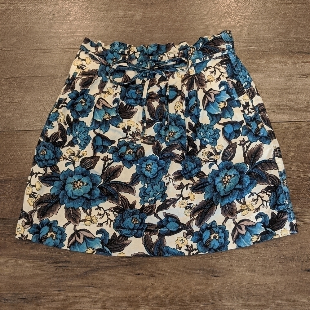 Ann Taylor LOFT Blue Floral Short Skirt Size XS